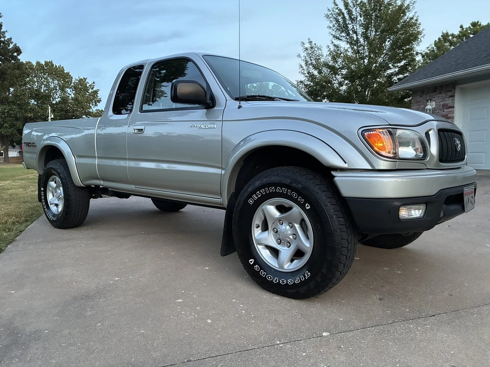 2002 Toyota Tacoma 1st Gen - Image 18 of 31