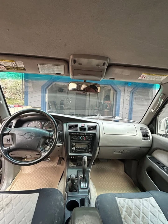 2002 Toyota 4Runner 3rd Gen - Image 4 of 4