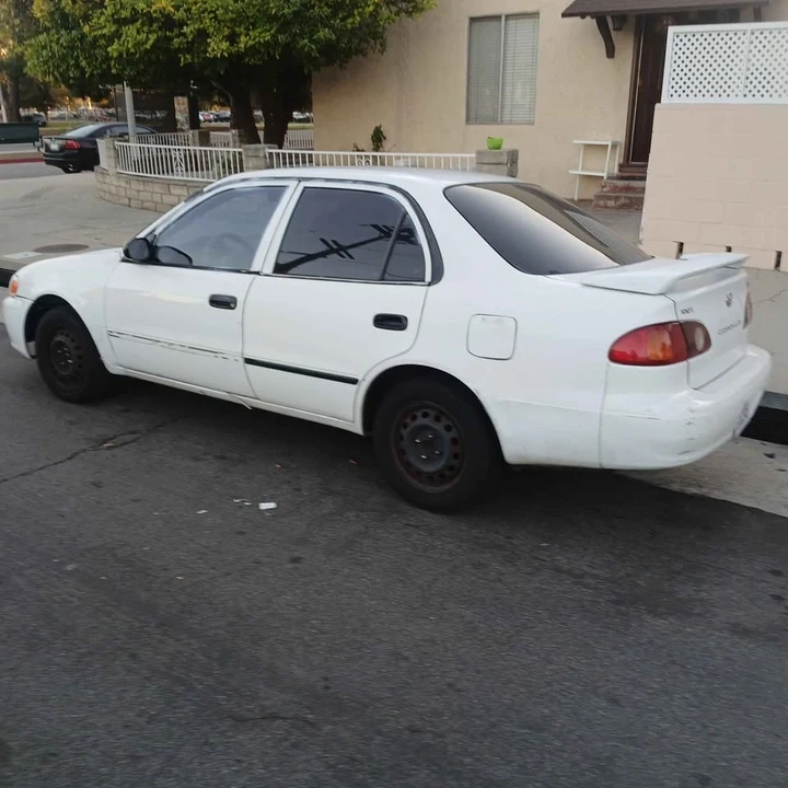 2002 Toyota Corolla 8th Gen - Image 3 of 8