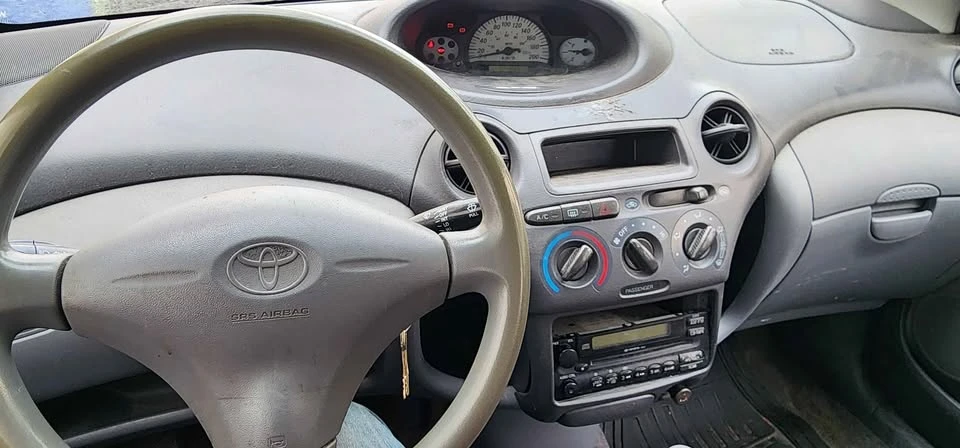2002 Toyota Echo - Image 2 of 5