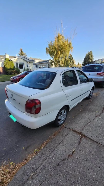 2002 Toyota Echo - Image 2 of 12