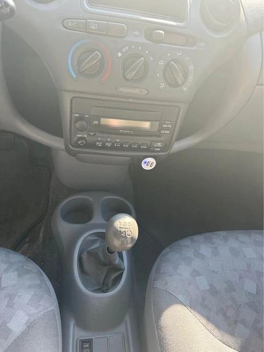 2002 Toyota Echo - Image 8 of 9