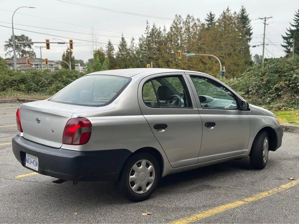 2002 Toyota Echo - Image 2 of 6