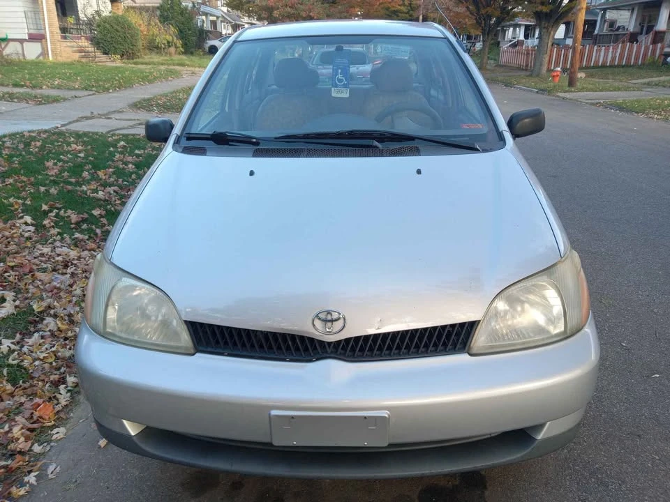 2002 Toyota Echo - Image 2 of 6