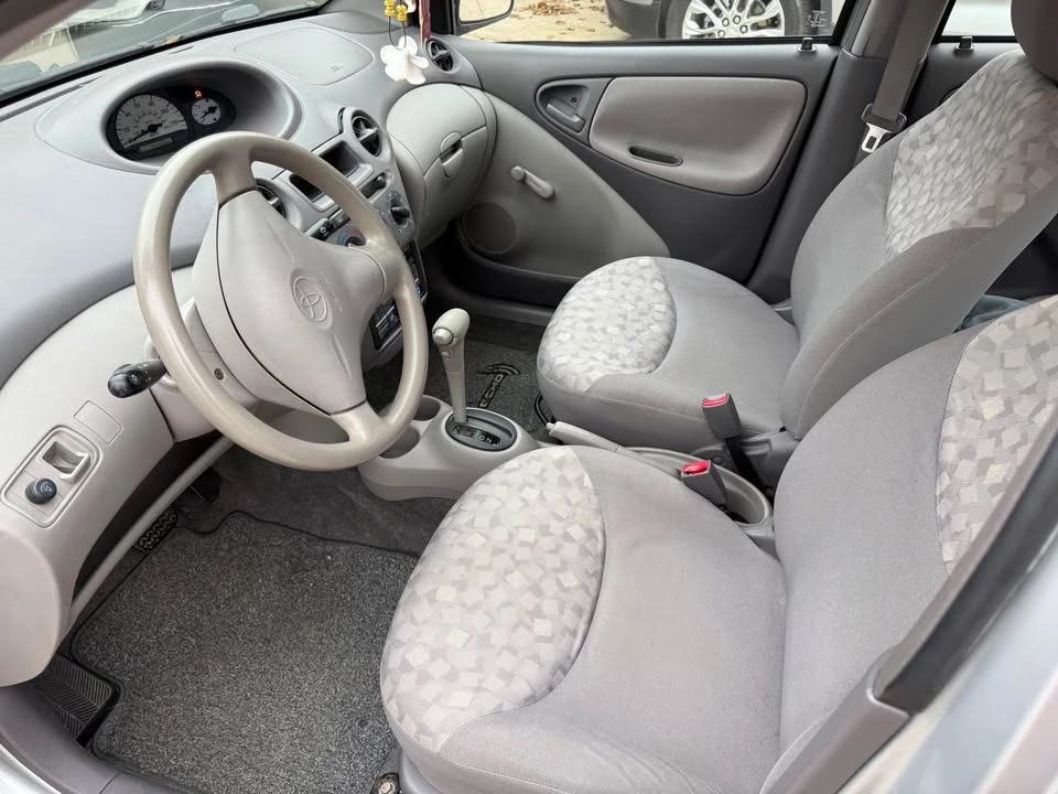 2002 Toyota Echo - Image 4 of 5
