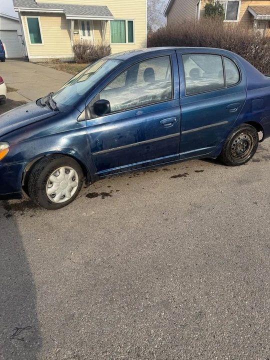 2002 Toyota Echo - Image 3 of 11
