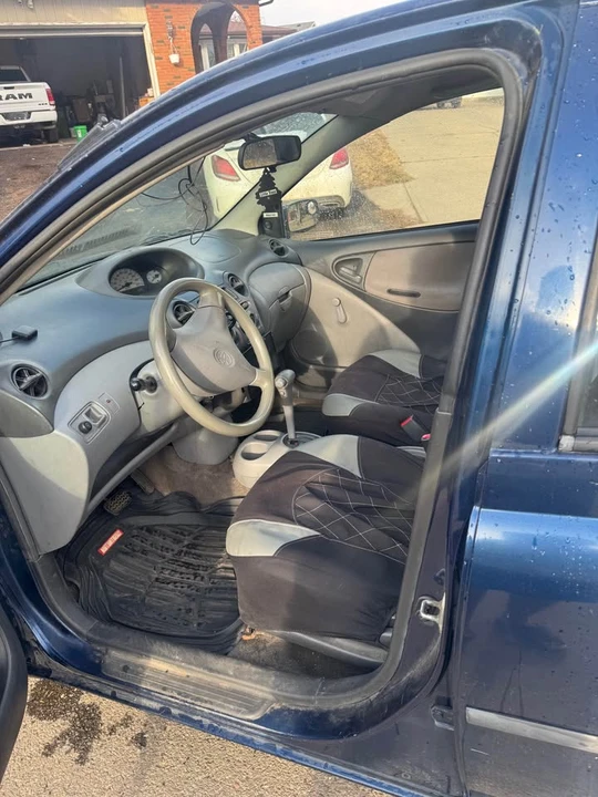 2002 Toyota Echo - Image 4 of 11
