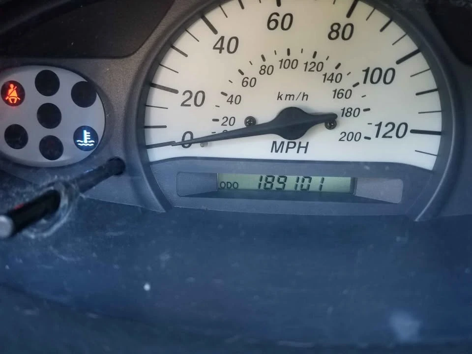 2002 Toyota Echo - Image 7 of 7