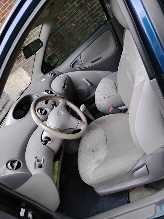 2002 Toyota Echo - Image 7 of 7