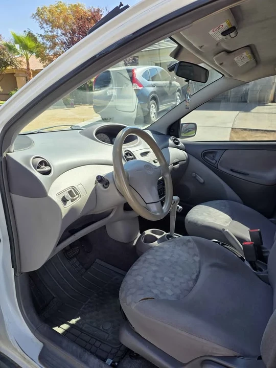 2002 Toyota Echo - Image 6 of 12
