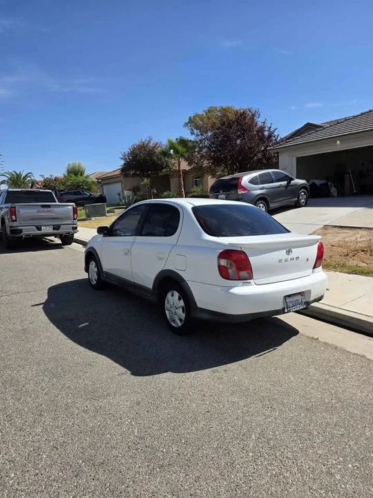 2002 Toyota Echo - Image 4 of 12