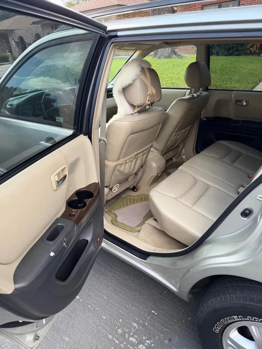 2002 Toyota Highlander - Image 8 of 9