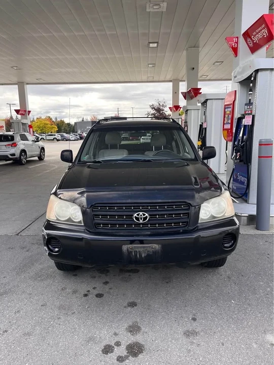 2002 Toyota Highlander - Image 2 of 10