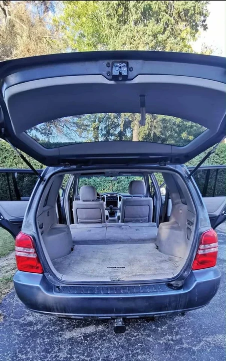 2002 Toyota Highlander - Image 13 of 19