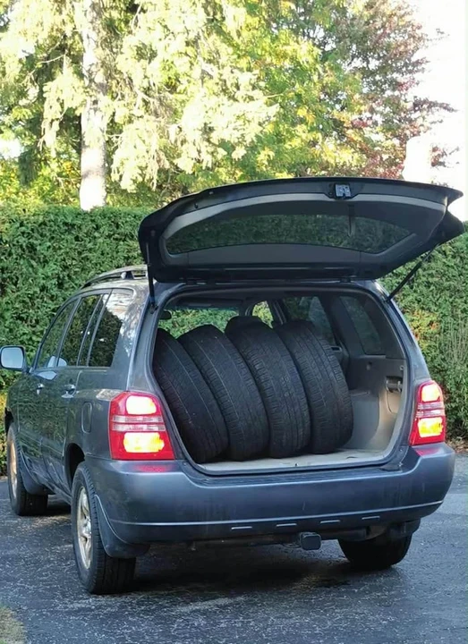 2002 Toyota Highlander - Image 14 of 19