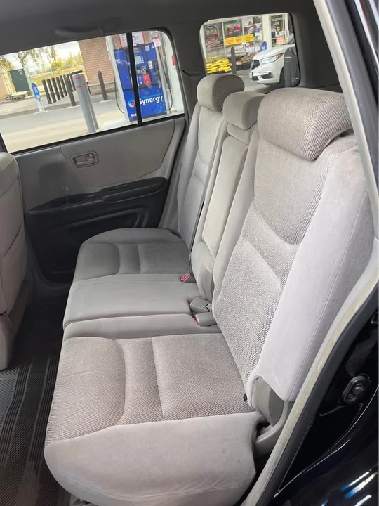 2002 Toyota Highlander - Image 8 of 10