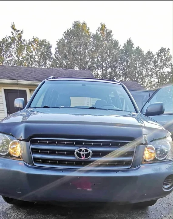 2002 Toyota Highlander - Image 10 of 19