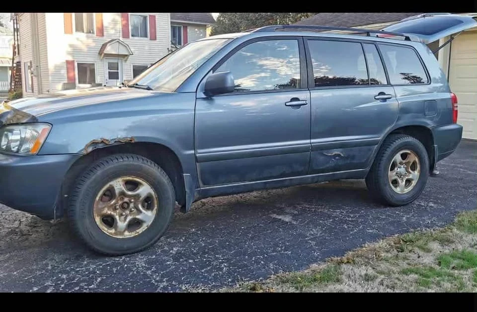 2002 Toyota Highlander - Image 8 of 19