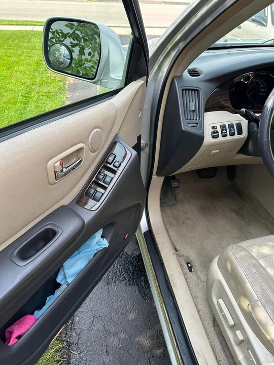 2002 Toyota Highlander - Image 7 of 10