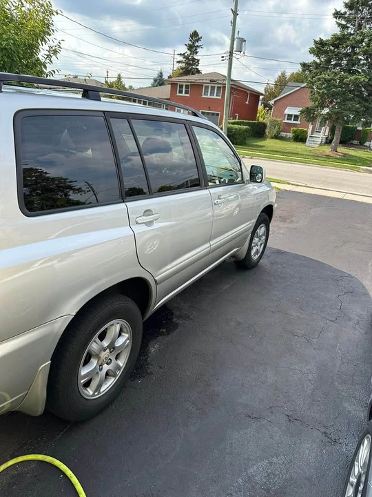2002 Toyota Highlander - Image 3 of 10