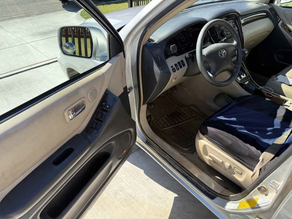 2002 Toyota Highlander - Image 3 of 5