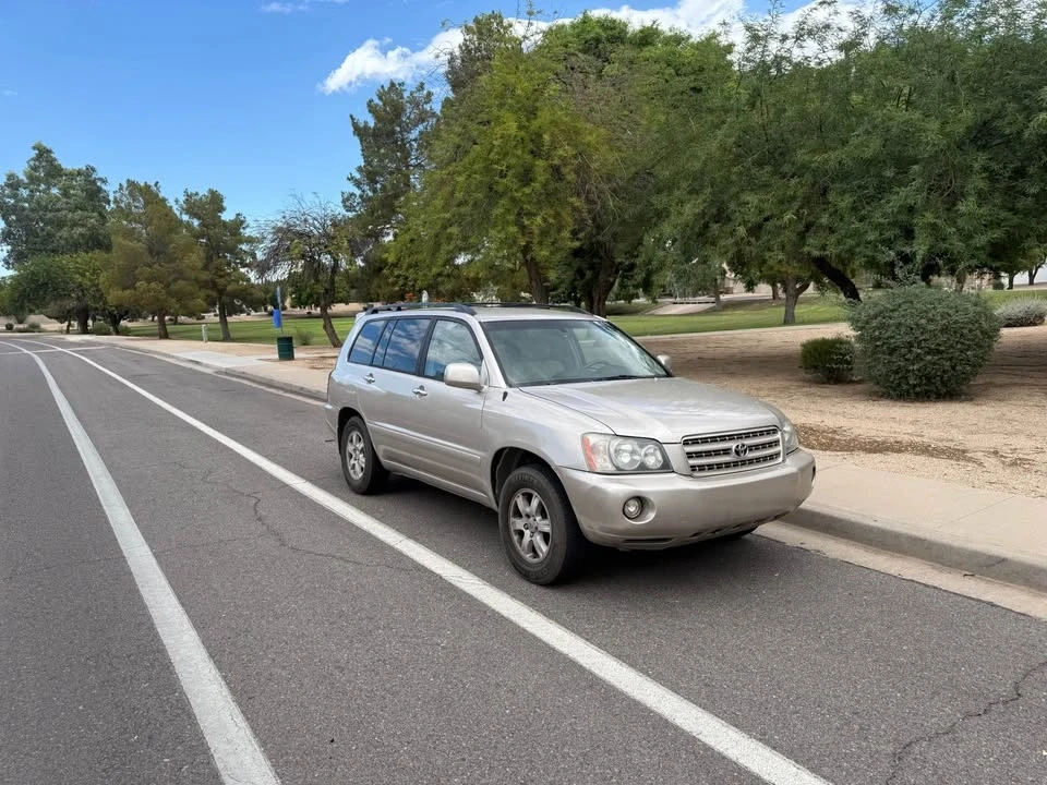 2002 Toyota Highlander - Image 3 of 8