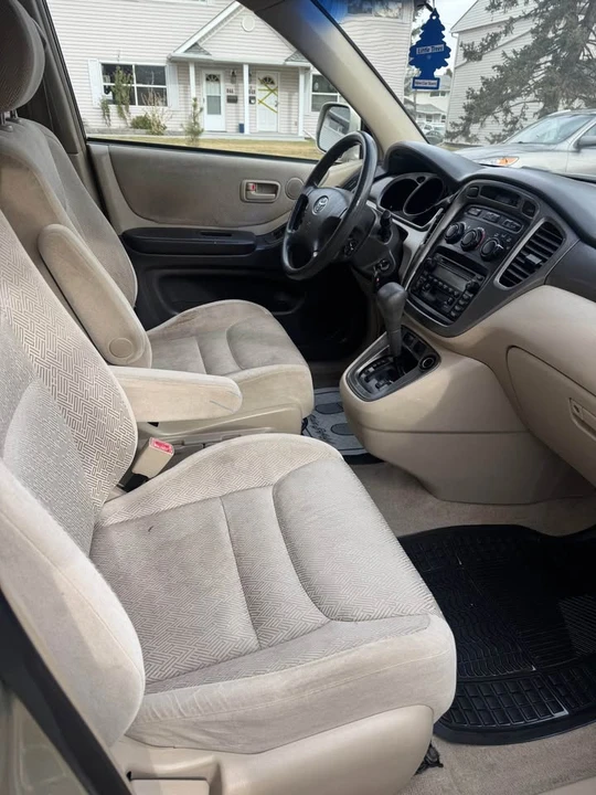 2002 Toyota Highlander - Image 7 of 9