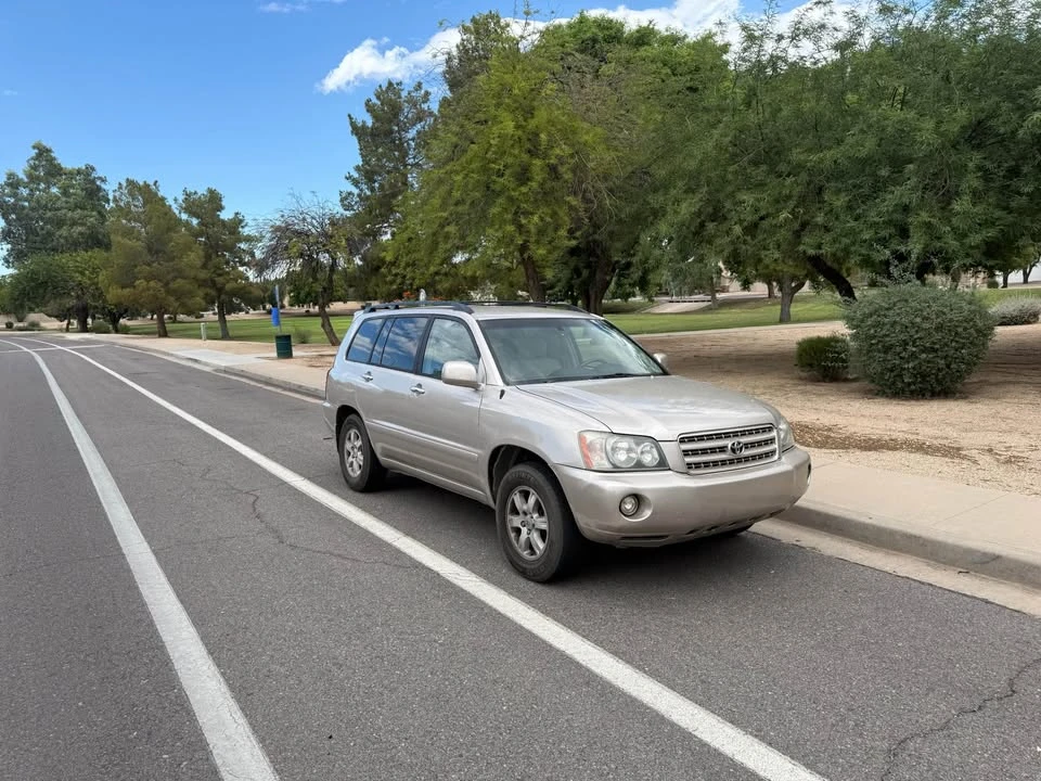 2002 Toyota Highlander - Image 3 of 8