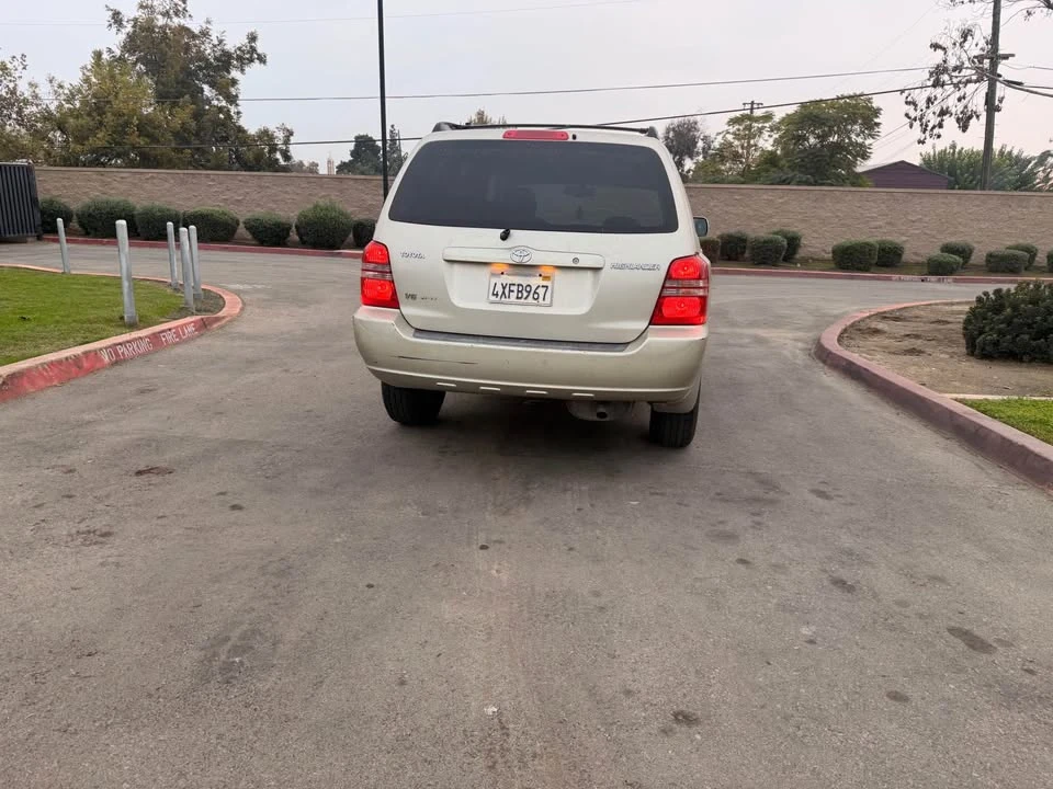 2002 Toyota Highlander - Image 4 of 4