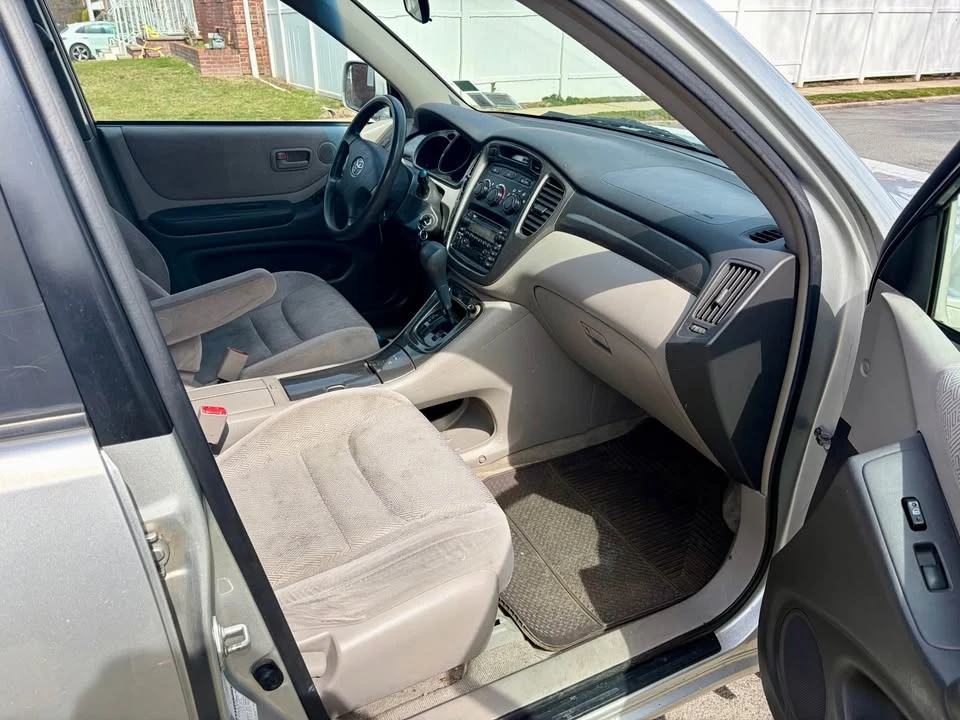 2002 Toyota Highlander - Image 6 of 11