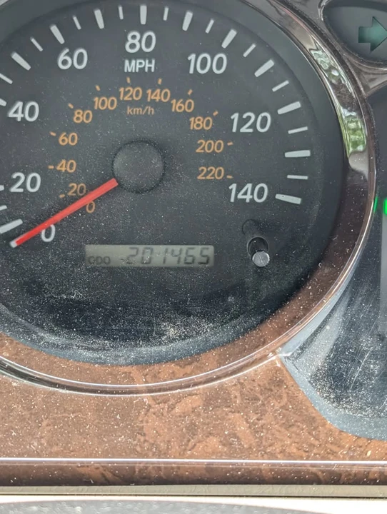 2002 Toyota Highlander - Image 3 of 19