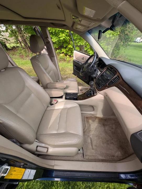 2002 Toyota Highlander - Image 10 of 19