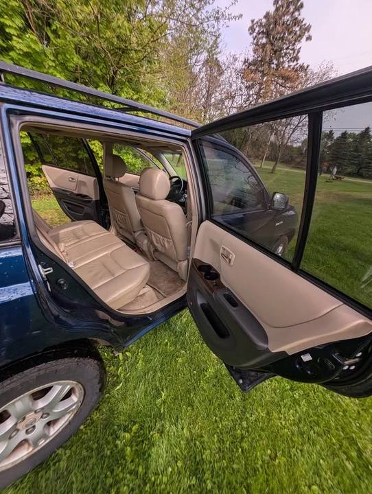 2002 Toyota Highlander - Image 2 of 19