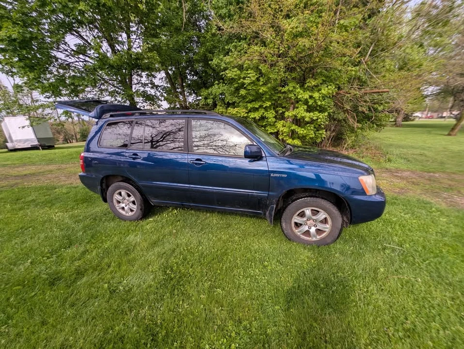 2002 Toyota Highlander - Image 11 of 19