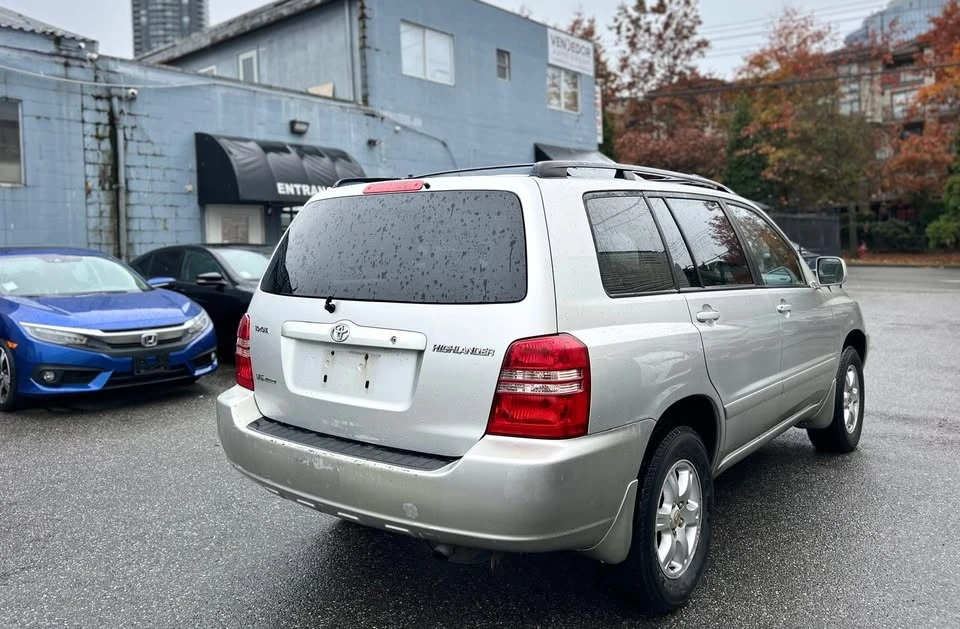 2002 Toyota Highlander - Image 6 of 13