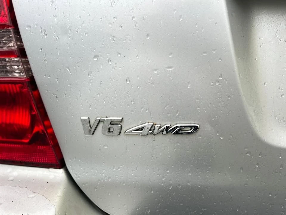2002 Toyota Highlander - Image 7 of 13