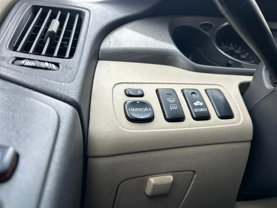 2002 Toyota Highlander - Image 12 of 13