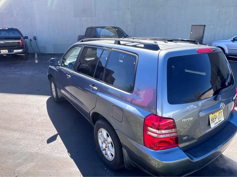 2002 Toyota Highlander - Image 5 of 12