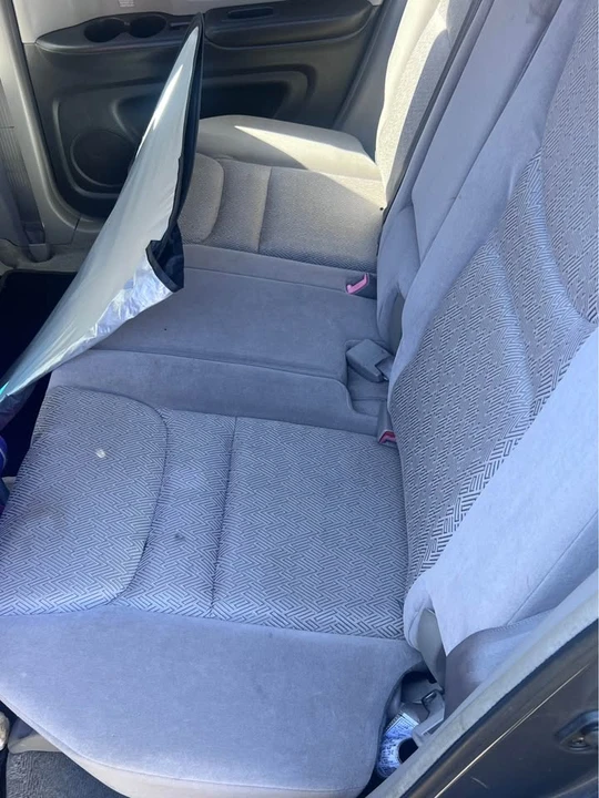 2002 Toyota Highlander - Image 10 of 12
