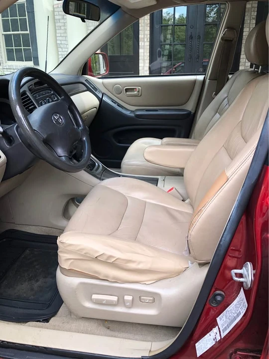 2002 Toyota Highlander - Image 9 of 12