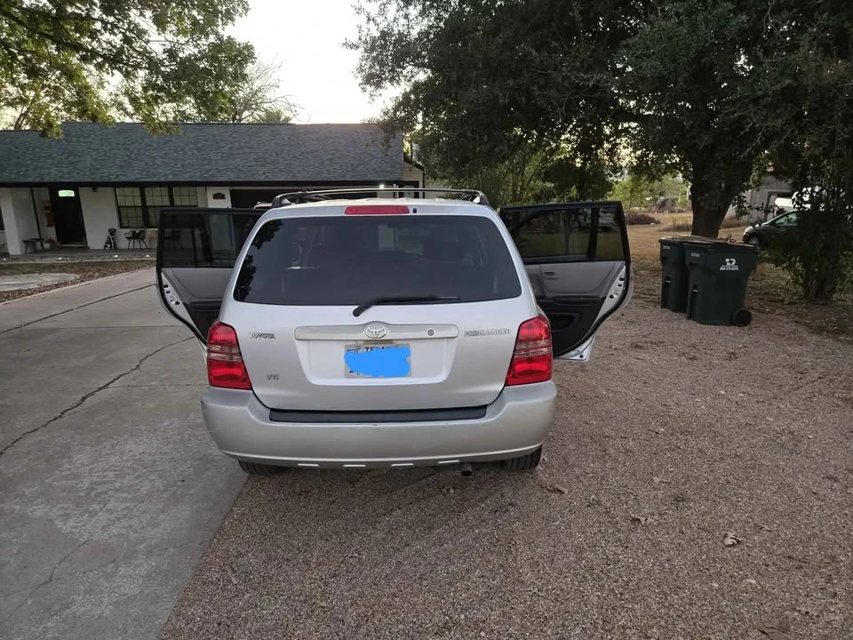 2002 Toyota Highlander - Image 4 of 14