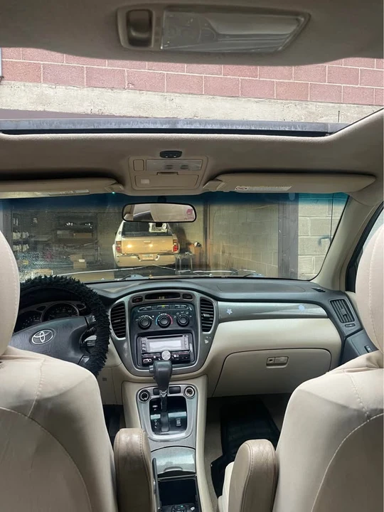 2002 Toyota Highlander - Image 3 of 5