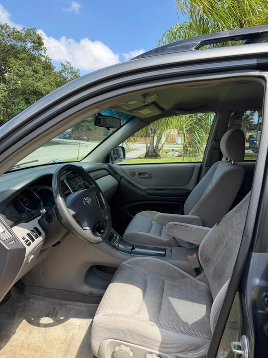 2002 Toyota Highlander - Image 5 of 7