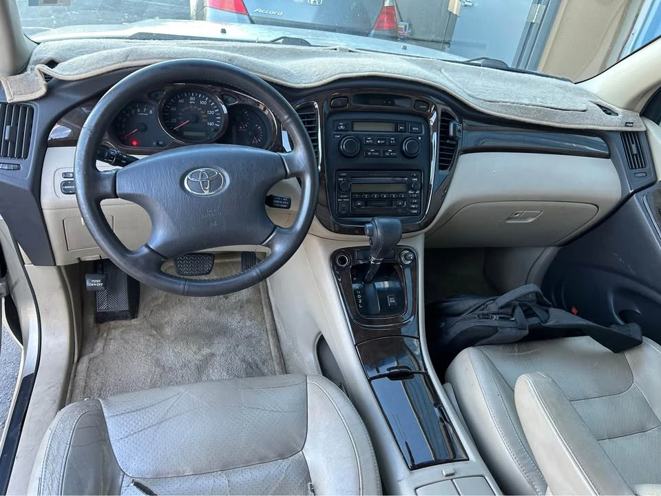 2002 Toyota Highlander - Image 6 of 9
