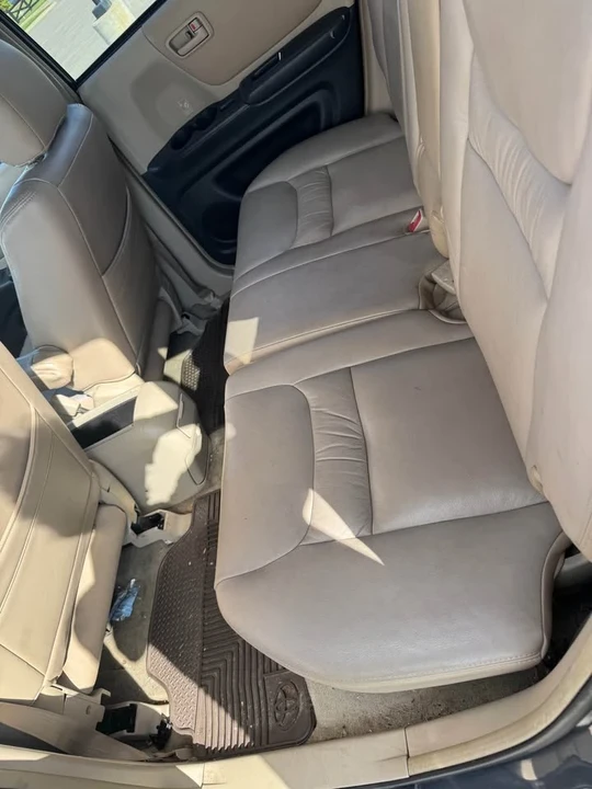 2002 Toyota Highlander - Image 9 of 12