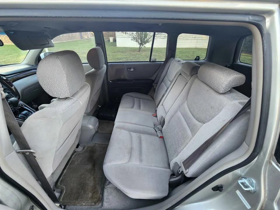 2002 Toyota Highlander - Image 2 of 4
