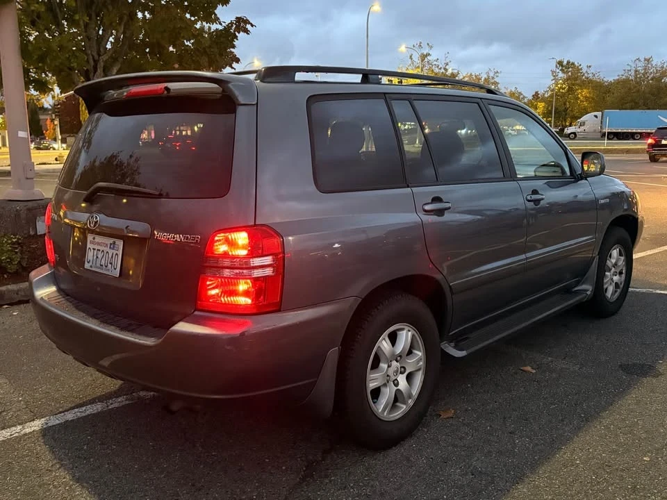 2002 Toyota Highlander - Image 2 of 7