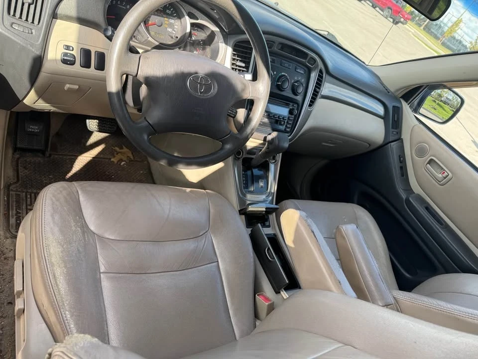 2002 Toyota Highlander - Image 11 of 12