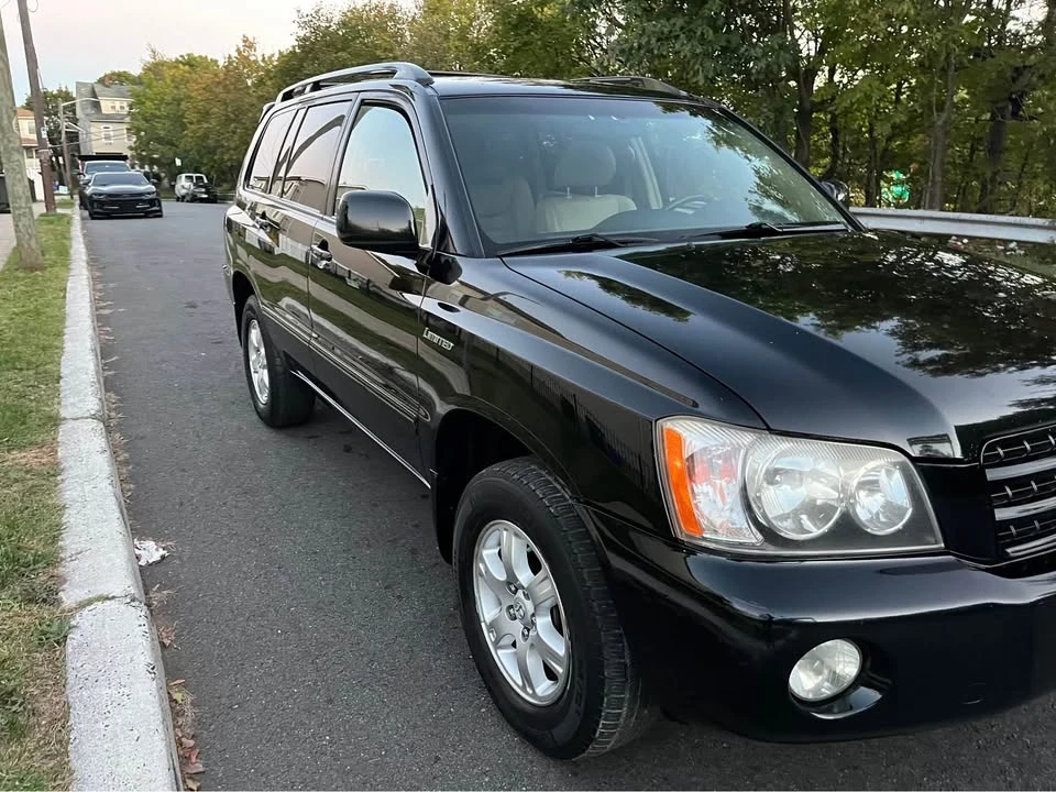 2002 Toyota Highlander - Image 8 of 19