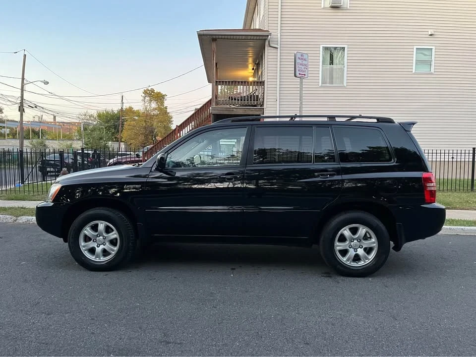2002 Toyota Highlander - Image 3 of 19